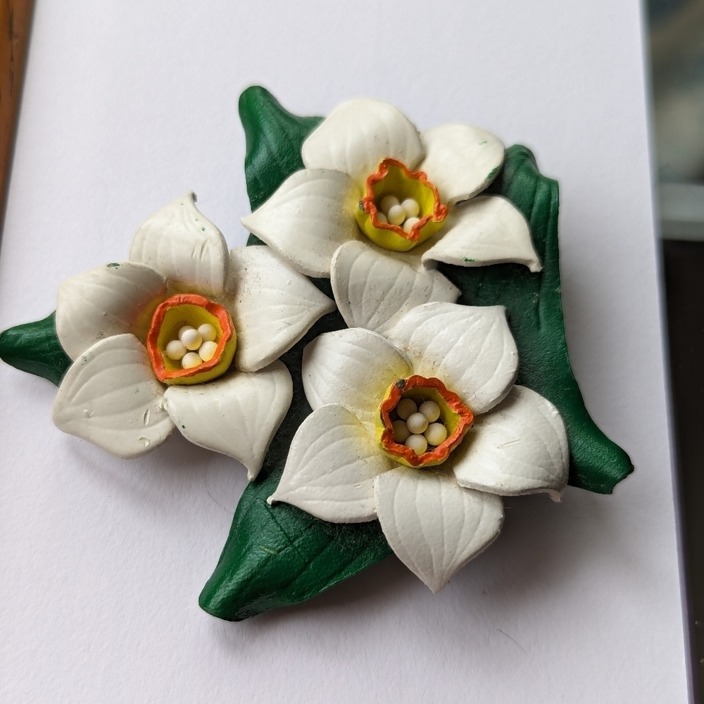 Vintage Leather brooch pin daffodils three white yellow orange green 2.5"